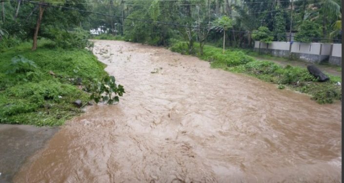ഉരുൾപൊട്ടൽ: വിദഗ്‌ധ സംഘം സന്ദർശിച്ചു