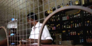 ബീവറേജസ് ഷോപ്പുകളിലെ നിലവിലുള്ള ഞായറാഴ്ച ലീവ് തുടരണം -എപ്ലോയീസ് കോൺഗ്രസ്സ്