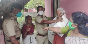 വയോജനങ്ങൾക്ക് ആദരവർപ്പിച്ച് സന്നദ്ധ സംഘടനകളും പോലീസും .