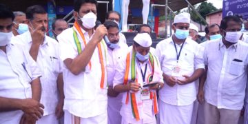 ഗാന്ധിസ്മൃതിയാത്രയ്ക്ക് പാലക്കാട് ജില്ലയിൽ ഉജ്ജ്വല വരവേല്പ്.