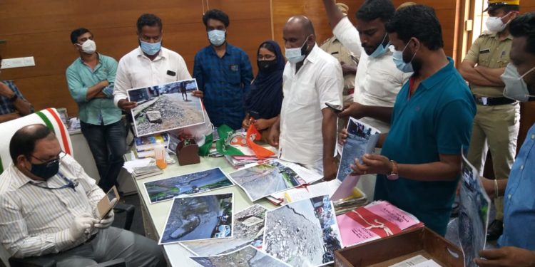 നഗരസഭ സെക്രട്ടറിയെ യൂത്ത് കോൺഗ്രസ്സുകാർ ഉപരോധിച്ചു.