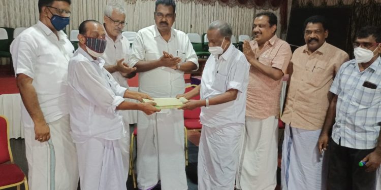 ലേബർ നിയമം സർക്കാർ അട്ടിമറിക്കുന്നു