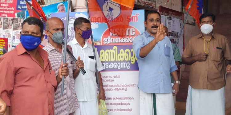 കെ.എസ്.ആർ.ടി.സി.യിൽ പണിമുടക്ക് നോട്ടീസ് നൽകി