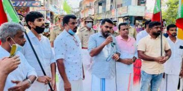 ഷൊര്‍ണൂര്‍ എംഎല്‍എയുടെ ഓഫിസിലേക്ക് എസ്ഡിപിഐ മാര്‍ച്ച്