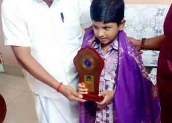 കേരളത്തിലെ നൂറ്റി അൻപത്തിയൊന്ന് ആനകളുടെ പേരുകൾ 2 മിനിറ്റ് 59 സെക്കന്റിൽ പറഞ്ഞ് റെക്കോർഡിട്ടു