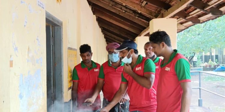 സ്കൂൾ കഴുകിവൃത്തിയാക്കി സാനിറ്റൈസർ ചെയ്തു