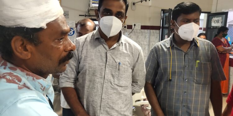 കെ എസ് ആർ ടി സി ഡ്രൈവറെ പ്രൈവറ്റ് ബസുകാർ അക്രമിച്ചു പരിക്കേൽപ്പിച്ചു