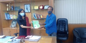 പ്രവർത്തന  റിപ്പോർട്ട്‌  ജില്ലകളക്ടർക്കു  സമർപ്പിച്ചു.