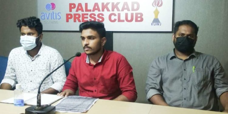 വിദ്യാര്‍ത്ഥി നേതാക്കളുടെ അന്യായ തടങ്കലിനെതിരേ രാജ് ഭവന്‍ മാര്‍ച്ച്