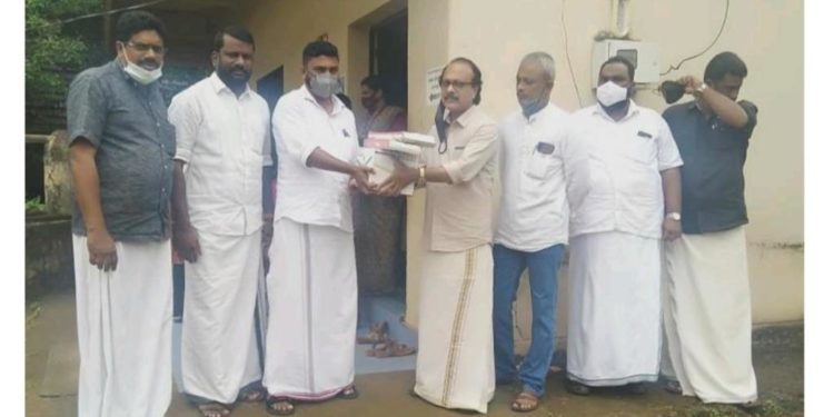 TMCI തെരുവിലെ മക്കൾ ചാരിറ്റി  സ്കൂളിലേക്ക് ഫാനുകൾ നൽകി