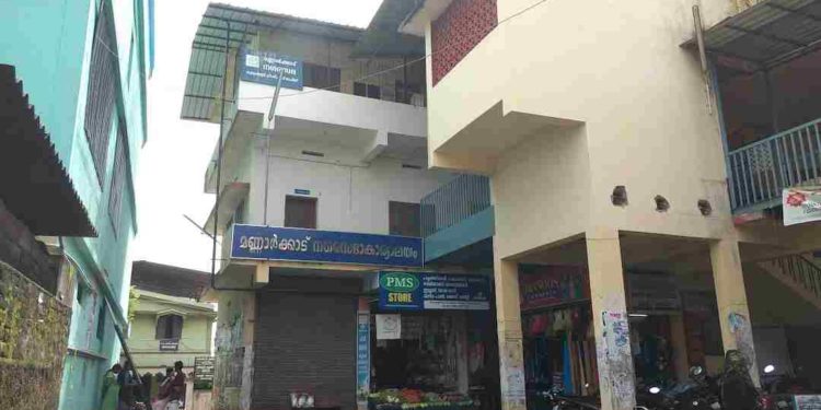 മണ്ണാർക്കാട് നഗരസഭയിൽ സെക്രട്ടറിയില്ല; പൂട്ടിയിടേണ്ടി വരുമെന്ന് ചെയർമാൻ