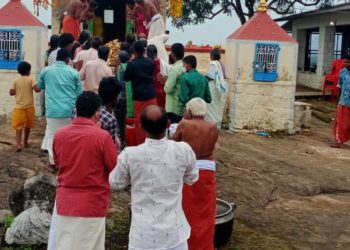 എലുക്കഞ്ചേരി ശ്രീ ധർമ്മശാസ്താ ക്ഷേത്രത്തിൽ വാവുത്സവം ആഘോഷം