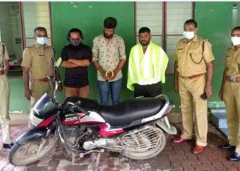 ആനക്കൊമ്പ് വിൽക്കാൻ ശ്രമിച്ച യുവാക്കൾ പിടിയിൽ