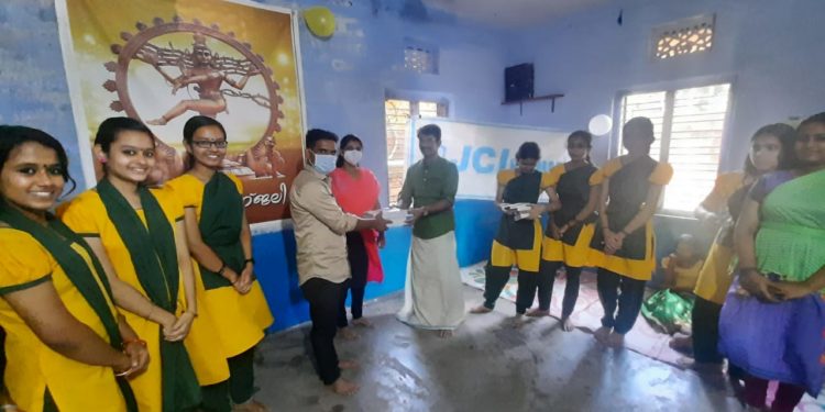 JCI നെന്മാറ നൃത്താഞ്ജലി നൃത്ത വിദ്യാലയത്തിലേക്ക് പുസ്തകങ്ങൾ നൽകി മാതൃകയായി.