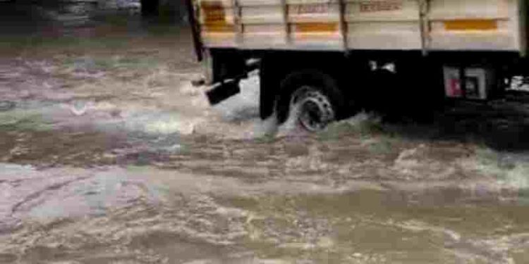 റെയില്വേ അടിപ്പാതയുടെ അശാസ്ത്രീയ നിര്മ്മാണത്തിനെതിരെ എസ്ഡിപിഐ പരാതി നല്കി