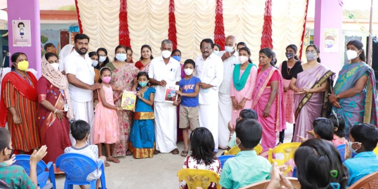 ക്ലാസ്സ് മുറികളിൽ പത്രം, മാസിക എന്നിവ ലഭ്യമാക്കുന്ന പരിപാടിക്ക് തുടക്കമായി.