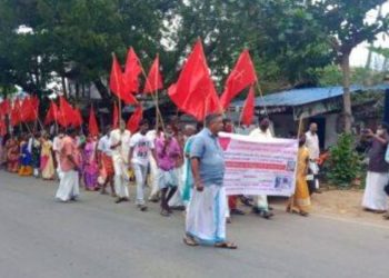 മുതലമട  അംബേദ്കർ കോളനിയിലെ കുടിൽ കെട്ടി സമരത്തിന് ഐക്യദാർഢ്യം