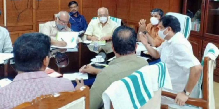 ഇന്‍ഡോര്‍ സ്റ്റേഡിയം ഒരു വര്‍ഷത്തിനകം