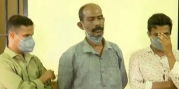 ബോധപൂര്‍വം  തിരക്കുണ്ടാക്കി പേഴ്‌സ് കവരുന്ന സംഘം ഒലവക്കോട് പിടിയിൽ