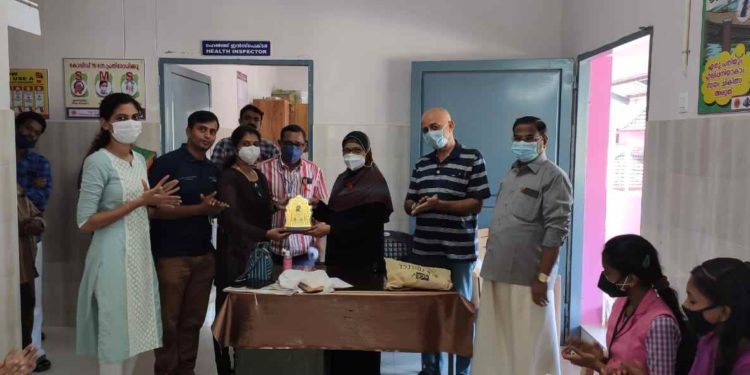 ജെസിഐ നെന്മാറ, റോട്ടറി ക്ലബ്, നെമ്മാറ കമ്മ്യൂണിറ്റി ഹെൽത്ത്‌ സെന്ററും സംയുക്തമായി എയ്ഡ്‌സ് ദിനം ആചരിച്ചു.