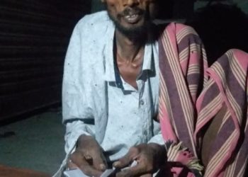 കാരുണ്യം വറ്റാത്ത കാക്കി ധാരികൾ