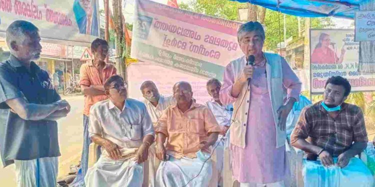 മുതലമട അംബേദ്കർ കോളനിക്കാരുടെ  അനിശ്ചിതകാല സത്യാഗ്രഹത്തിന് പിന്തുണയുമായി ഏകതാ പരിഷത്