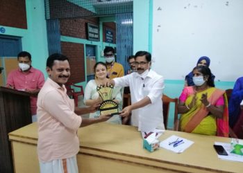 രജതജൂബിലി ആഘോഷത്തിന്റെ ഭാഗമായി ബ്ലോക്ക് പഞ്ചായത്ത് മെമ്പർമാരെ MLA കെ.ബാബു ആദരിച്ചു.