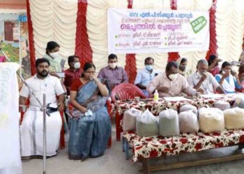 പല്ലാവൂർ  എൽ.പി.സ്കൂളിന്റെ മെച്ചത്തിലുച്ചയൂണ് എന്ന പദ്ധതി ശ്രദ്ധേയമാവുന്നു