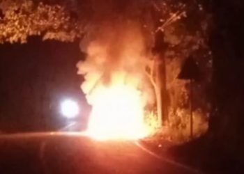 ഓടിക്കൊണ്ടിരിക്കെ കാര്‍ കത്തി നശിച്ചു