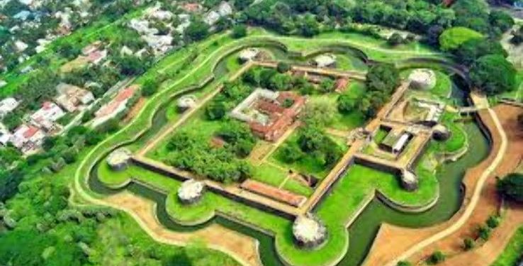 ഓറഞ്ച് ദി വേള്‍ഡ്’ നൈറ്റ് വാക്ക് ഇന്ന് രാത്രി 10.30 മുതല്‍ 12 വരെ