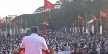 ഭരണഘടന സംരക്ഷിക്കേണ്ട കേന്ദ്ര സർക്കാർ മതനിരപേക്ഷത തകർക്കാൻ ശ്രമിക്കുകയാണ്. മുഖ്യമന്ത്രി