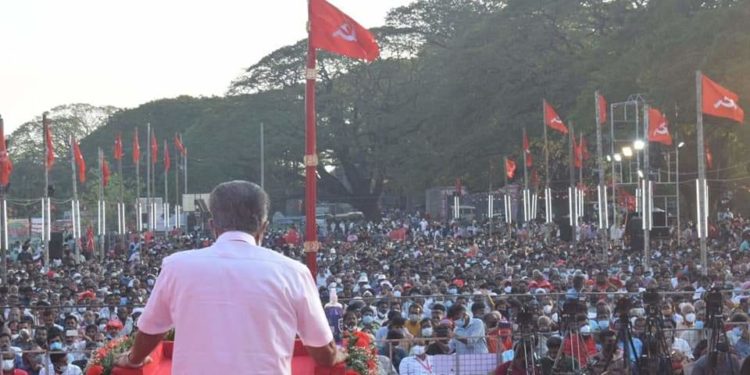 ഭരണഘടന സംരക്ഷിക്കേണ്ട കേന്ദ്ര സർക്കാർ മതനിരപേക്ഷത തകർക്കാൻ ശ്രമിക്കുകയാണ്. മുഖ്യമന്ത്രി