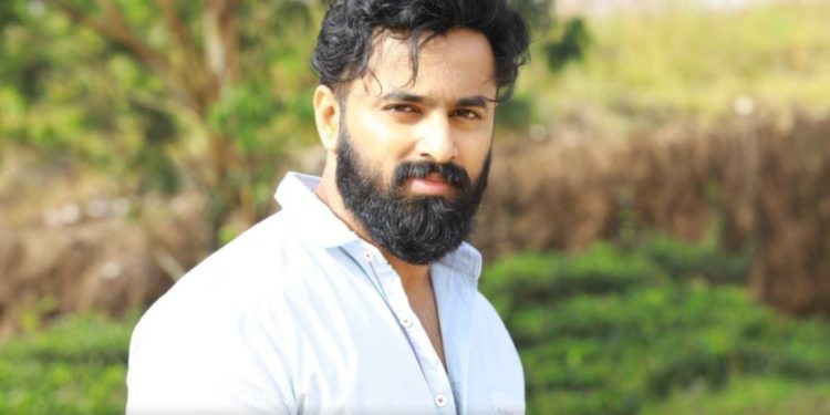 നടന്‍ ഉണ്ണിമുകുന്ദന്റെ വീട്ടില്‍ ഇഡി റെയ്ഡ്