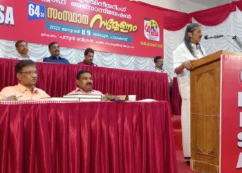 മുതലാളിത്വത്തിൻ്റെ ലാഭകൊതി തൊഴിലാളികളെ നശിപ്പി ആകയാണ്.—പന്ന്യൻ രവീന്ദ്രൻ –