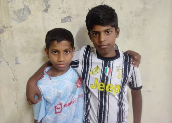 പുഴയിൽ കുളിക്കാനിറങ്ങിയ രണ്ടു വൃദ്ധസ്ത്രീകളെയും, കുഞ്ഞിനെയും  രക്ഷപ്പെടുത്തി കുട്ടികൾ.