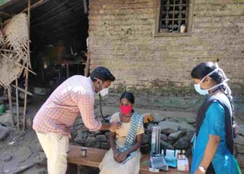 ചെറുനെല്ലി ആദിവാസി കോളനിയിൽ  പനി ക്ലിനിക് നടത്തി.