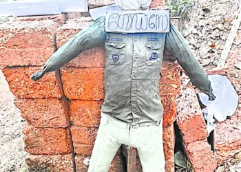 ഗാന്ധി രക്തസാക്ഷി ദിനം നാഥുറാം ഗോഡ്സെയെ തൂക്കിലേറ്റി എസ് ഡി പി ഐ പ്രതിഷേധിച്ചു