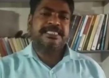 കലാലയ രാഷ്ട്രീയം എടുത്തു മാറ്റണം.