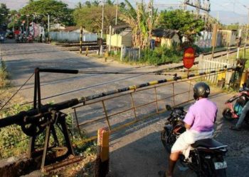 ലെവെല്‍ ക്രോസ് അടച്ചിടും