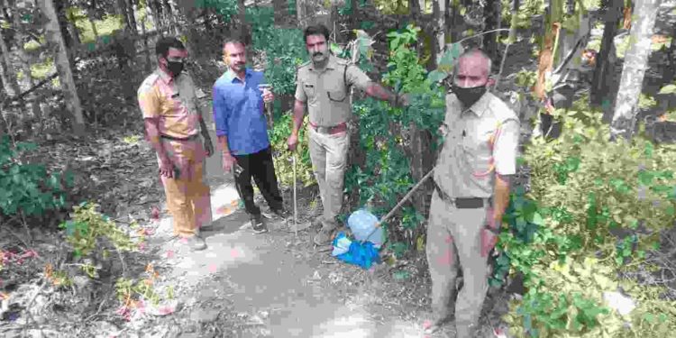 അഗളി ചാരായം വാറ്റുന്നത് കണ്ടെടുത്തു