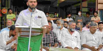 പാലത്തറ- തിരുവേഗപ്പുറ റോഡ് സഞ്ചാരയോഗ്യമാക്കണമെന്നാവശ്യപ്പെട്ട് എസ്ഡിപിഐ ധര്‍ണ
