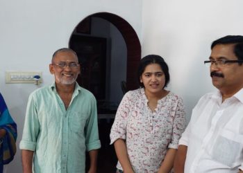 ഉക്രൈയ്ൻ  നാട്ടിലെത്തിയ അശ്വതി ശിവപ്രസാദിനെ സന്ദർശിച്ചു.