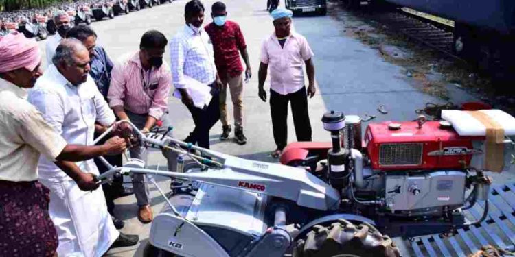 KAMCO പാലക്കാട്‌ യൂണിറ്റിൽ നിന്ന് പവർ ടില്ലറുകളും  അസമിലേക്ക് അയച്ചു.