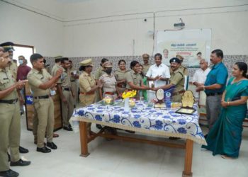 ജയിൽ സൂപ്രണ്ടിന് യാത്രയയപ്പ് നൽകി.