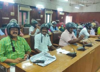 വേറിട്ട പ്രതിഷേധവുമായി നഗരസഭ കൗൺസിൽ