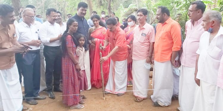 അശരണർക്ക് കൈത്താങ്ങായി നാലാമത് വീടിന് തറക്കല്ലിട്ടു കൊണ്ട് ബി എസ് എസ് ഹോപ്പ് ഫൗണ്ടേഷൻ ജൈത്രയാത്ര തുടരുന്നു.