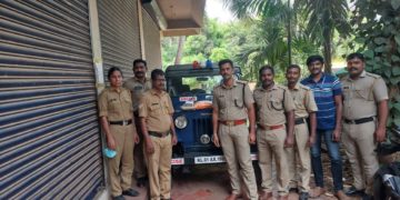 വീട്ടിൽ നിന്നും 1.800 കിലോ ഗ്രാം ഉണക്ക കഞ്ചാവ് കണ്ടെടുത്തു.