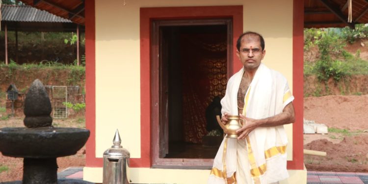 രവീന്ദ്രനാഥ ശർമ്മ: ഹൈന്ദവ പുരോഹിതർക്കിടയിലെ വേറിട്ട വ്യക്തിത്വം.