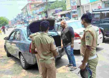 നിരോധനാ ജ്ഞയിൽ ഇന്നും ശക്തമായ പോലീസ് പരിശോധന