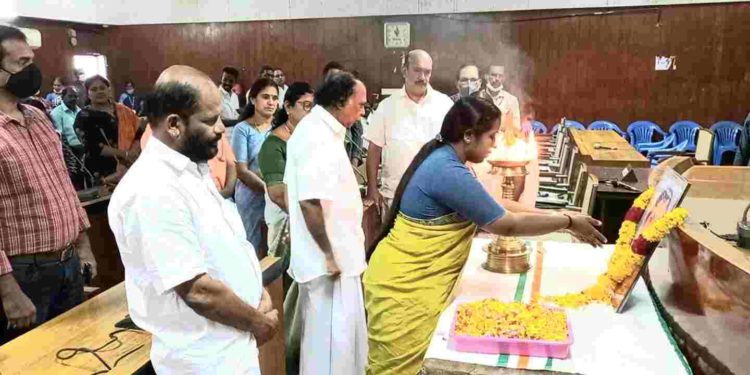 മുൻ നഗരസഭാ ചെയർപേഴ്സൺ പി എ രമണീ ഭായ്ടീച്ചർ അനുസ്മരണം നടത്തി